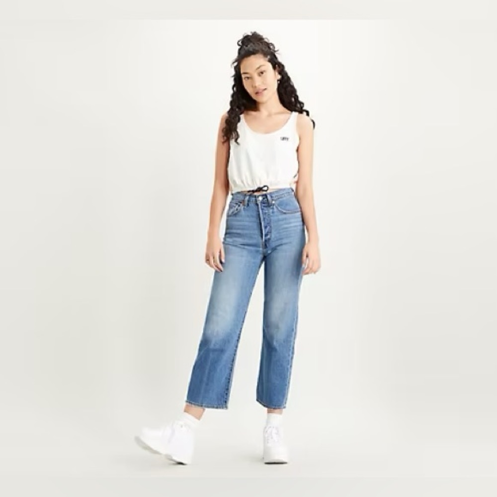 Levi’s Premium Ribcage Straight Ankle Women’s Jeans - Medium Wash